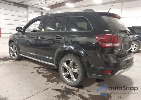 2017 Dodge Journey Crossroad Plus z USA, uszkodzony, nr VIN 3C4PDCGGXHT522978